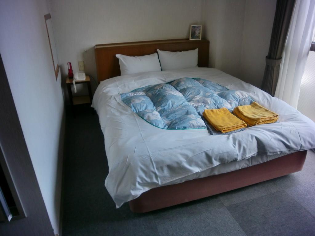 Business Hotel Nishi Otsu Esterno foto