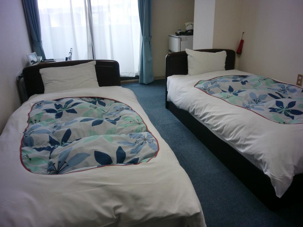 Business Hotel Nishi Otsu Esterno foto